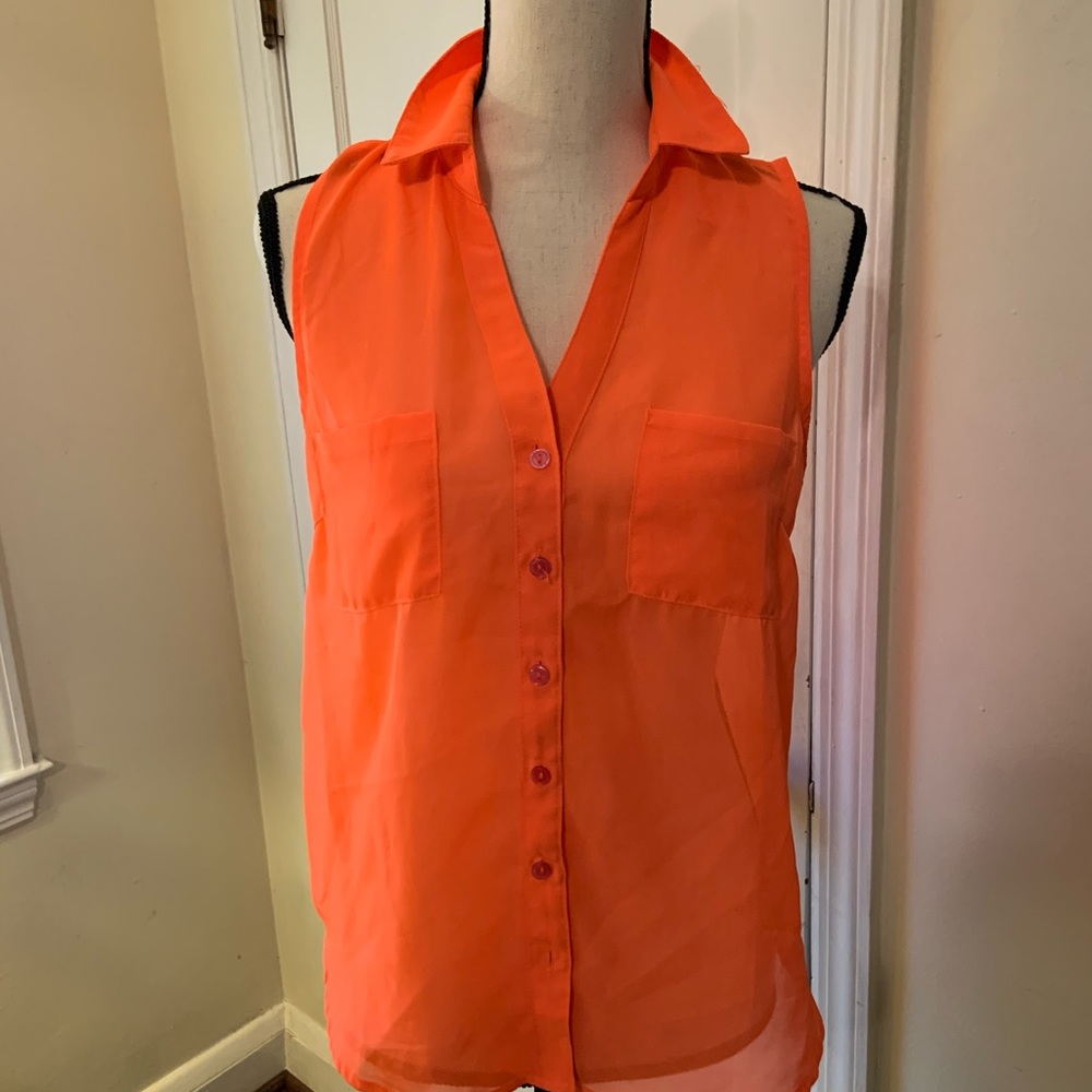 Wet Seal sleeveless collared shirt